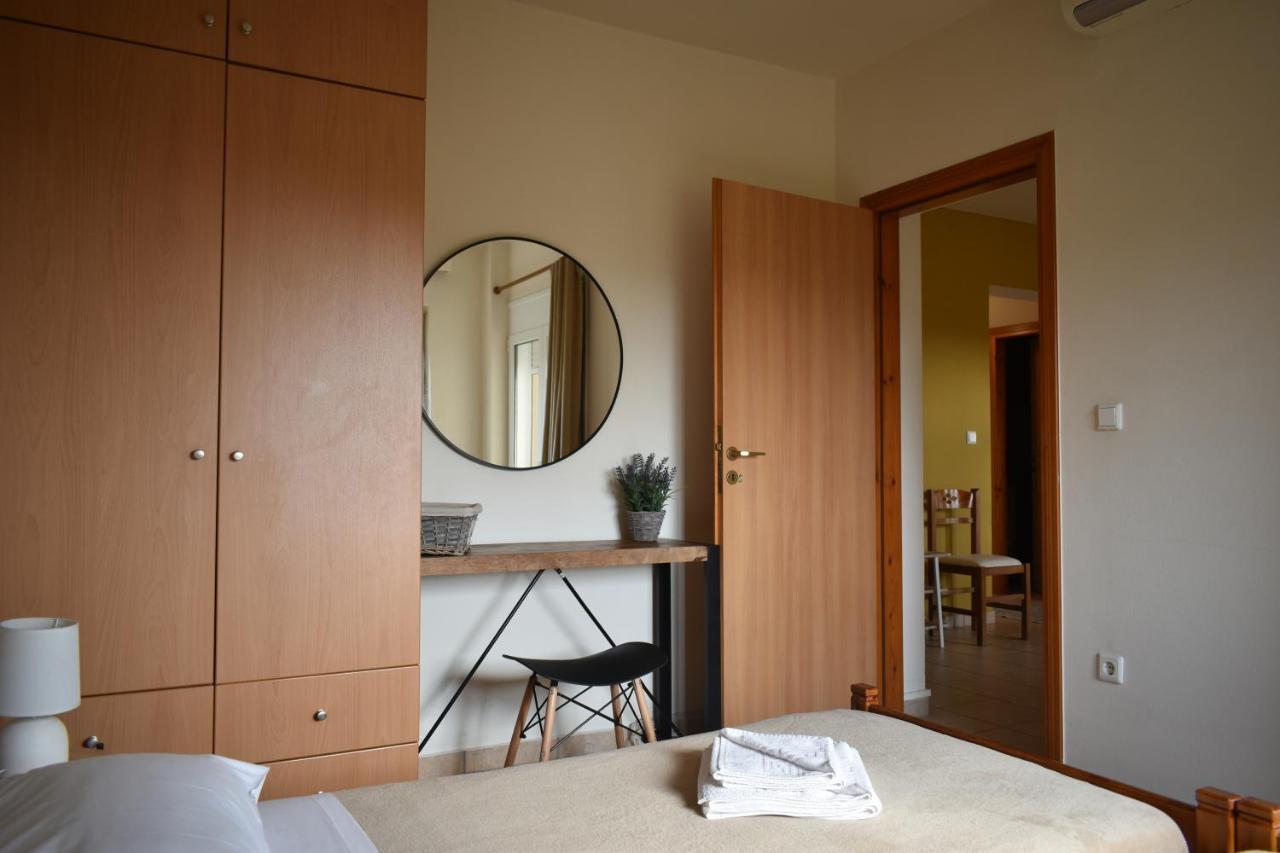 Mini Art Apartments Gerani  Bagian luar foto