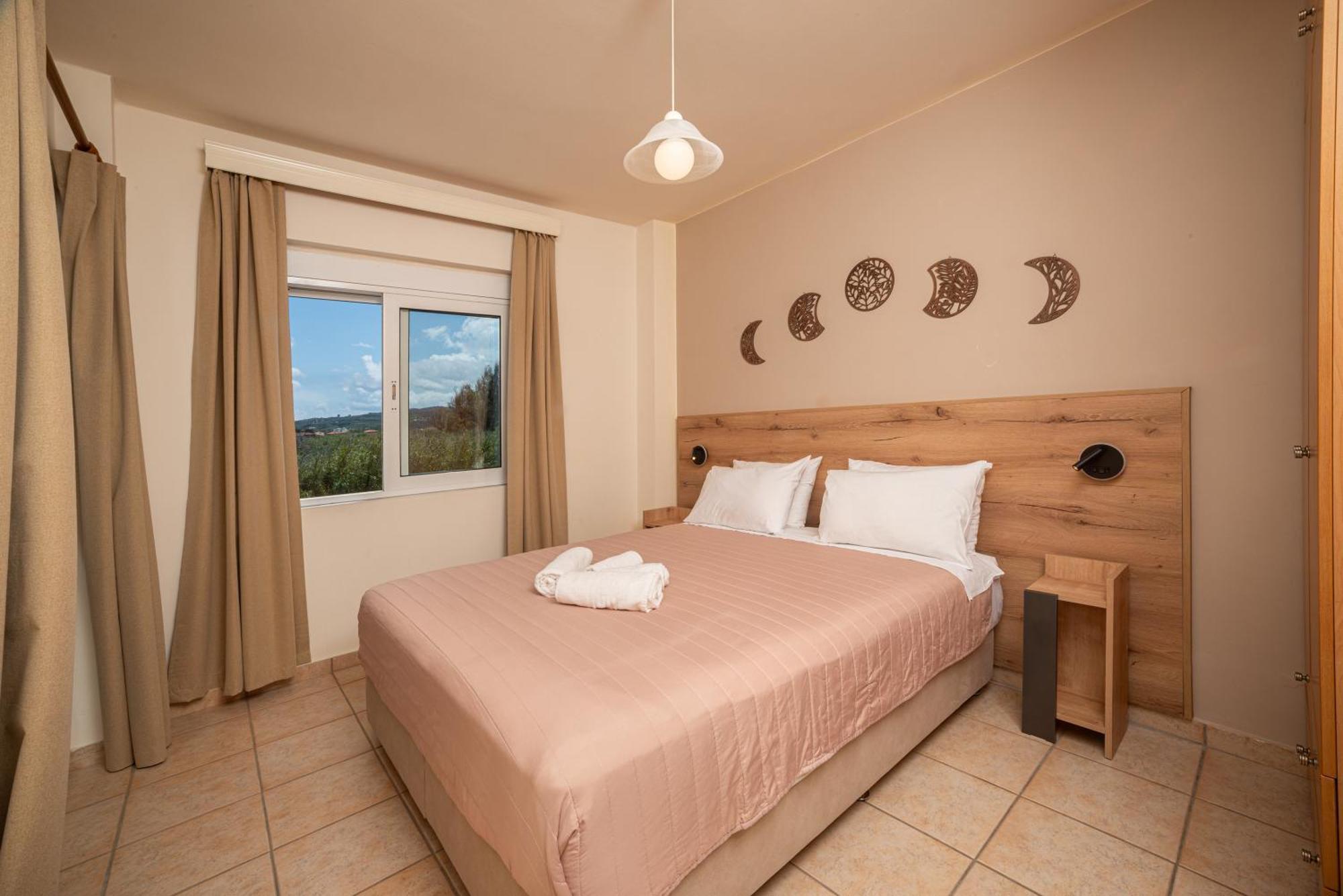 Mini Art Apartments Gerani  Bagian luar foto